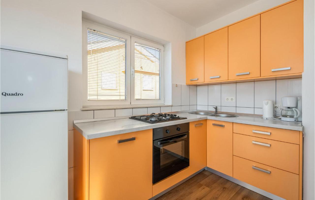Stunning Apartment In Crikvenica With Wifi Exterior foto